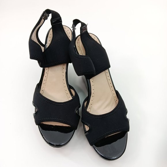 ADRIENNE VITTADINI BLACK PLATFORM SANDALS SIZE 7.5M - Picture 2 of 16